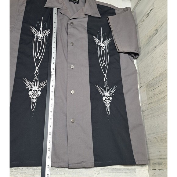 Hard Chrome Mens Snap Down Mechanics Shirt Size L Gray Black Embroidered Skulls - Picture 11 of 12